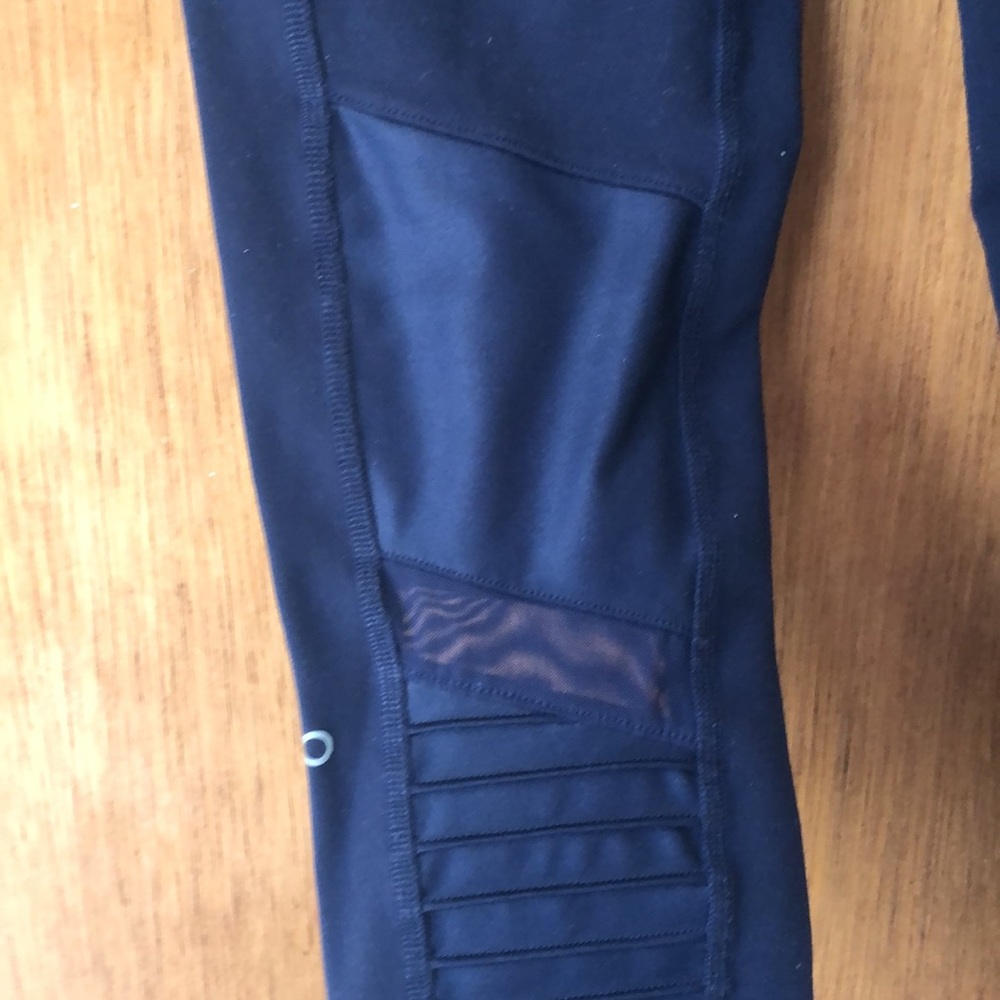 ALO Moto Leggings - Picture 6 of 12